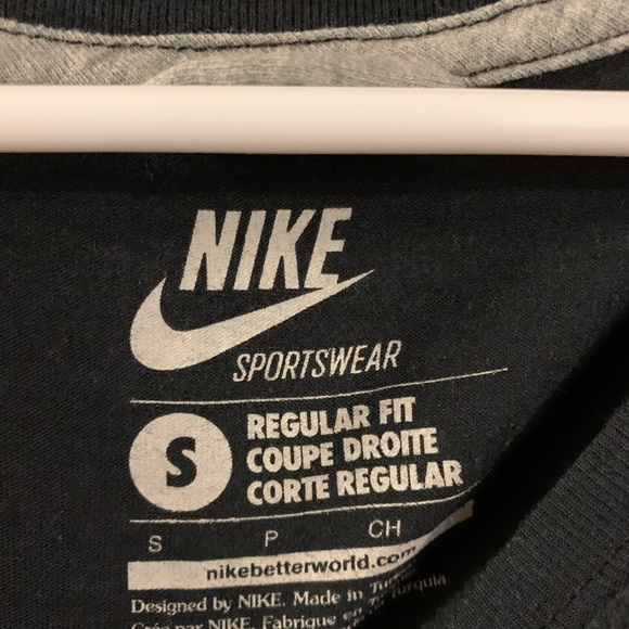 Women’s Nike T-Shirt - Picture 4 of 4